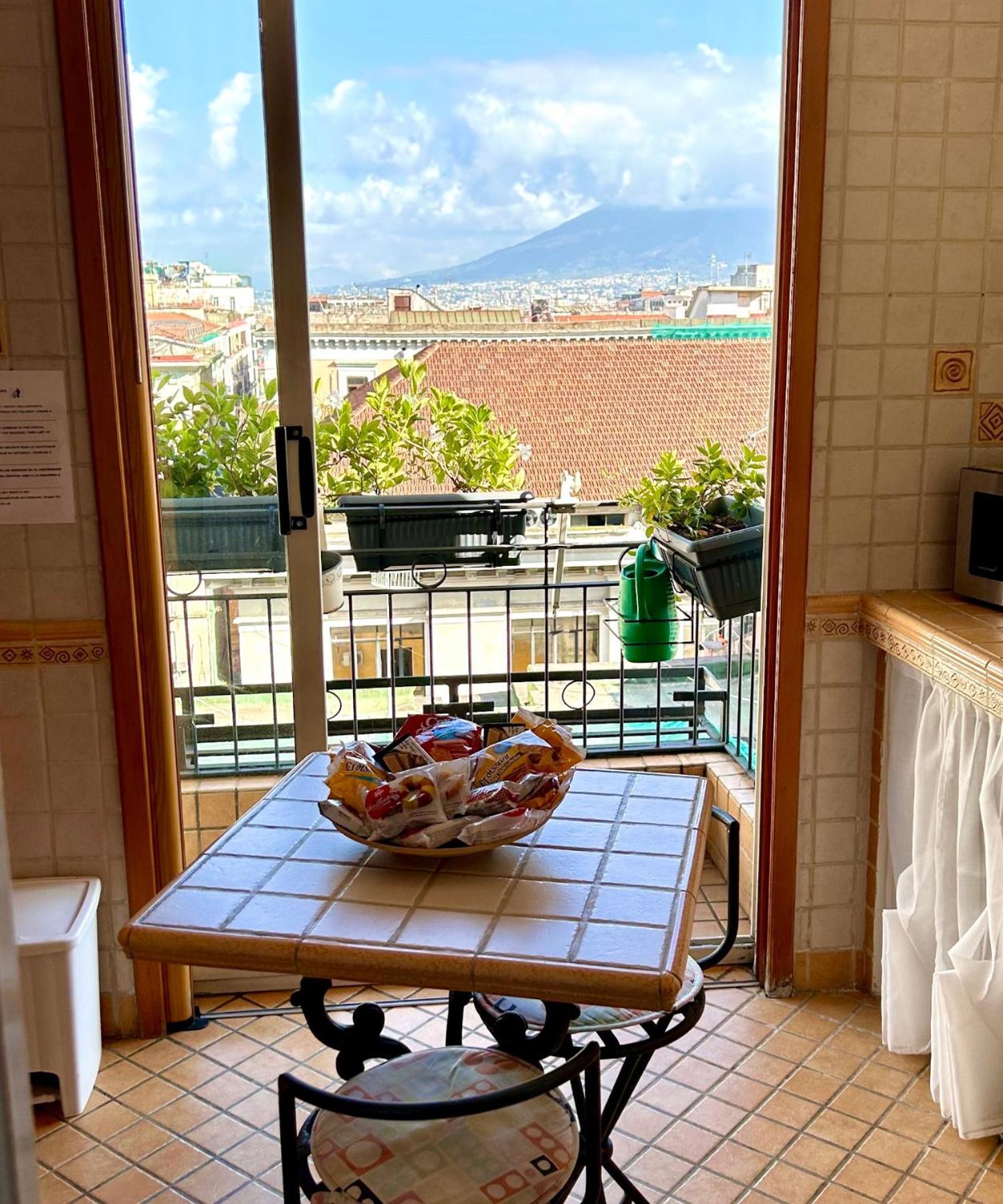Apartamento Salotto Napoletano 381 Nápoles Exterior foto